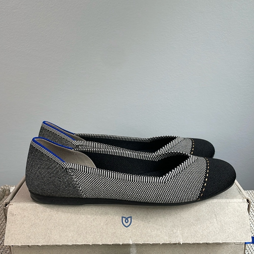 Rothy’s The Flat Grey Mist Captoe